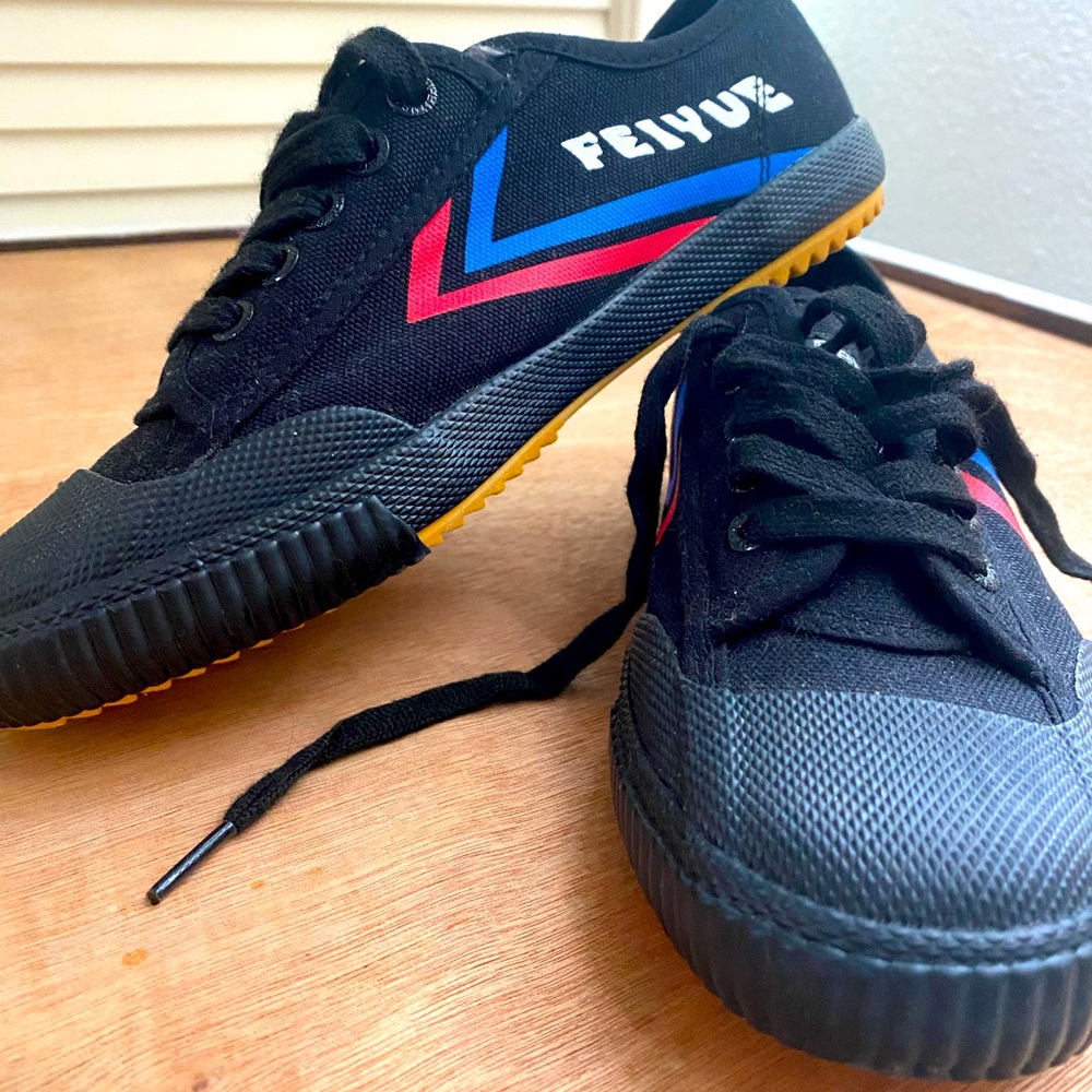 Brand new Feiyue women’s shoes. Black. Never worn. Size US 7. NWT